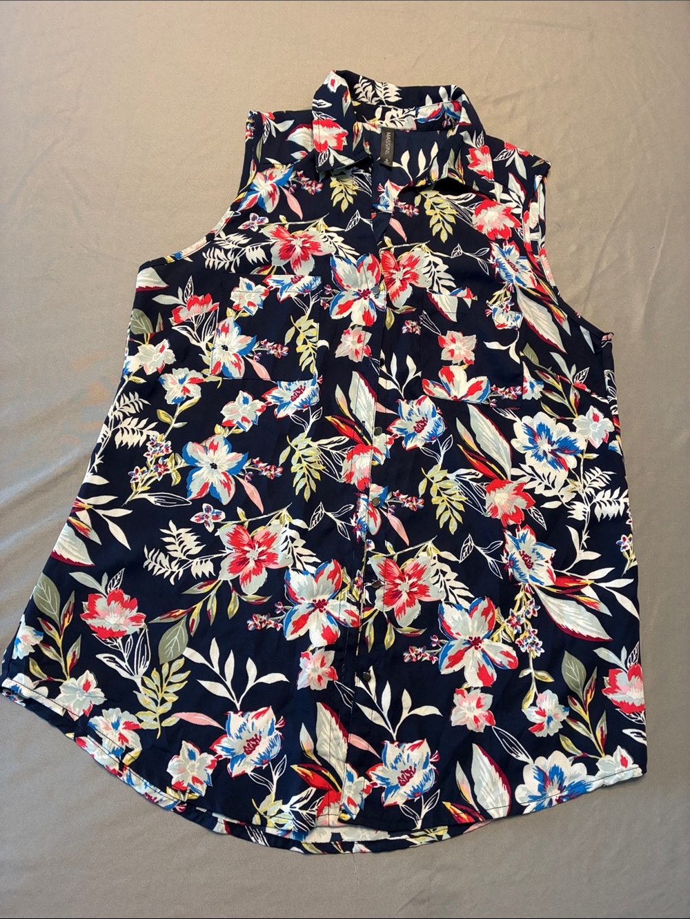Massini Navy Floral Sleeveless Button-Front Top